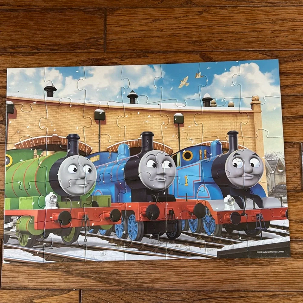 Ravensburger Thomas & Friends Thomas Tank Train Snow Day 35 pcs puzzle tin case